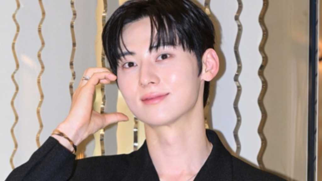 【PHOTO】ファン・ミンヒョン＆MEOVV エラ＆キム・ヒエ、ジュエリーブランド「GRAFF」のイベントに出席