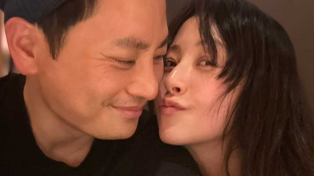 ソ・ジョンヒ、6歳年下の建築家との再婚説が浮上…報道にコメント「娘の結婚で忙しい」