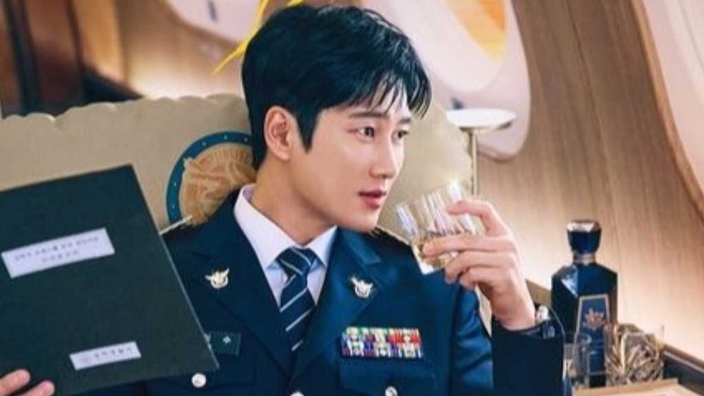 アン・ボヒョン主演のドラマ「財閥 x 刑事2」韓国で8月7日より放送…予告ポスター公開
