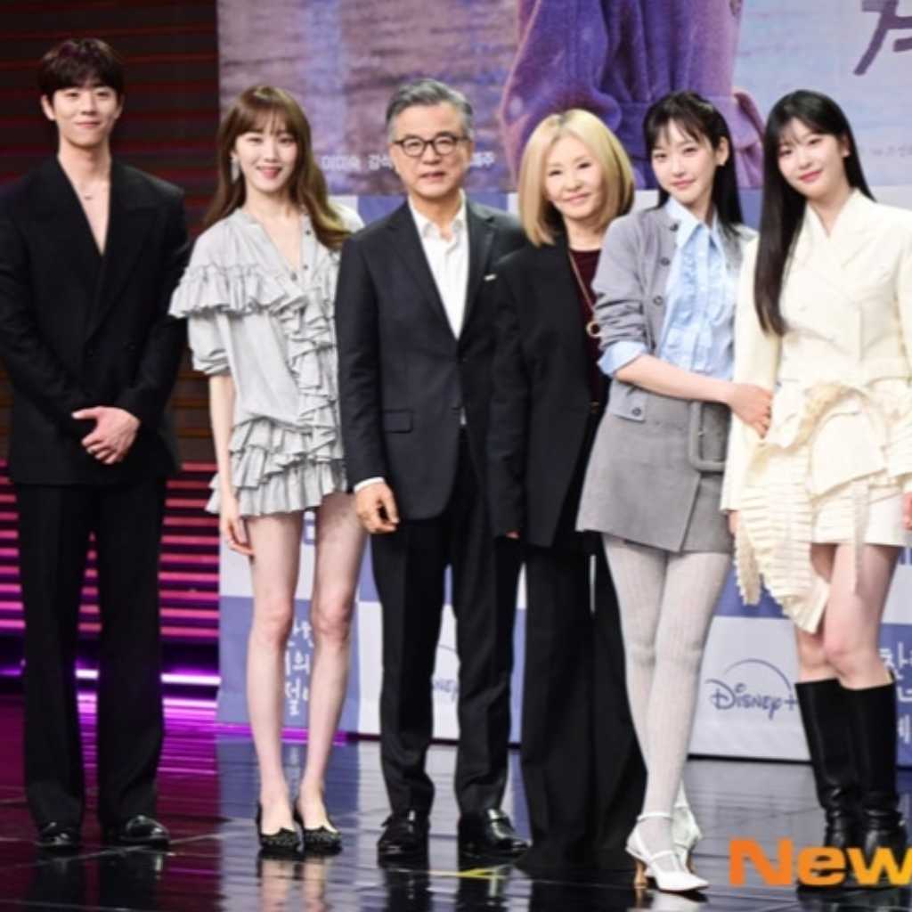 【PHOTO】チェ・ジョンヒョプ＆イ・ソンギョンら、新ドラマ「君がきらめく季節に」制作発表会に出席