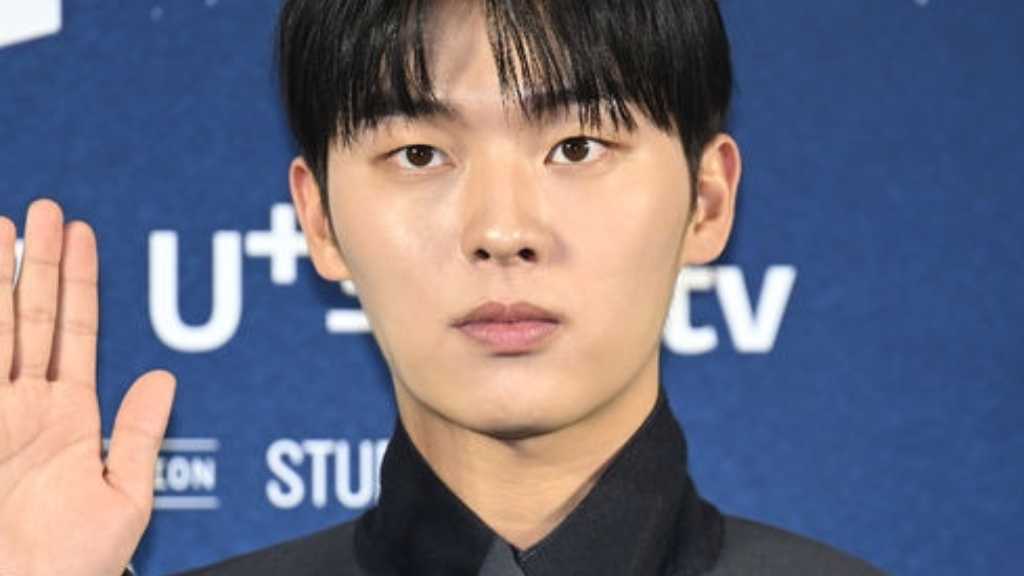 チェ・ヒョヌク、子ども相手に速球？始球式での議論を謝罪…母親もコメント