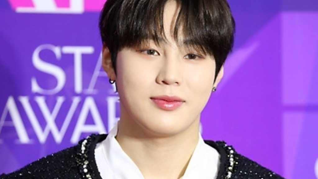 Wanna One出身ハ・ソンウン、誕生日イベントが中止に…事務所に抗議殺到「不誠実でファンを騙す行為」