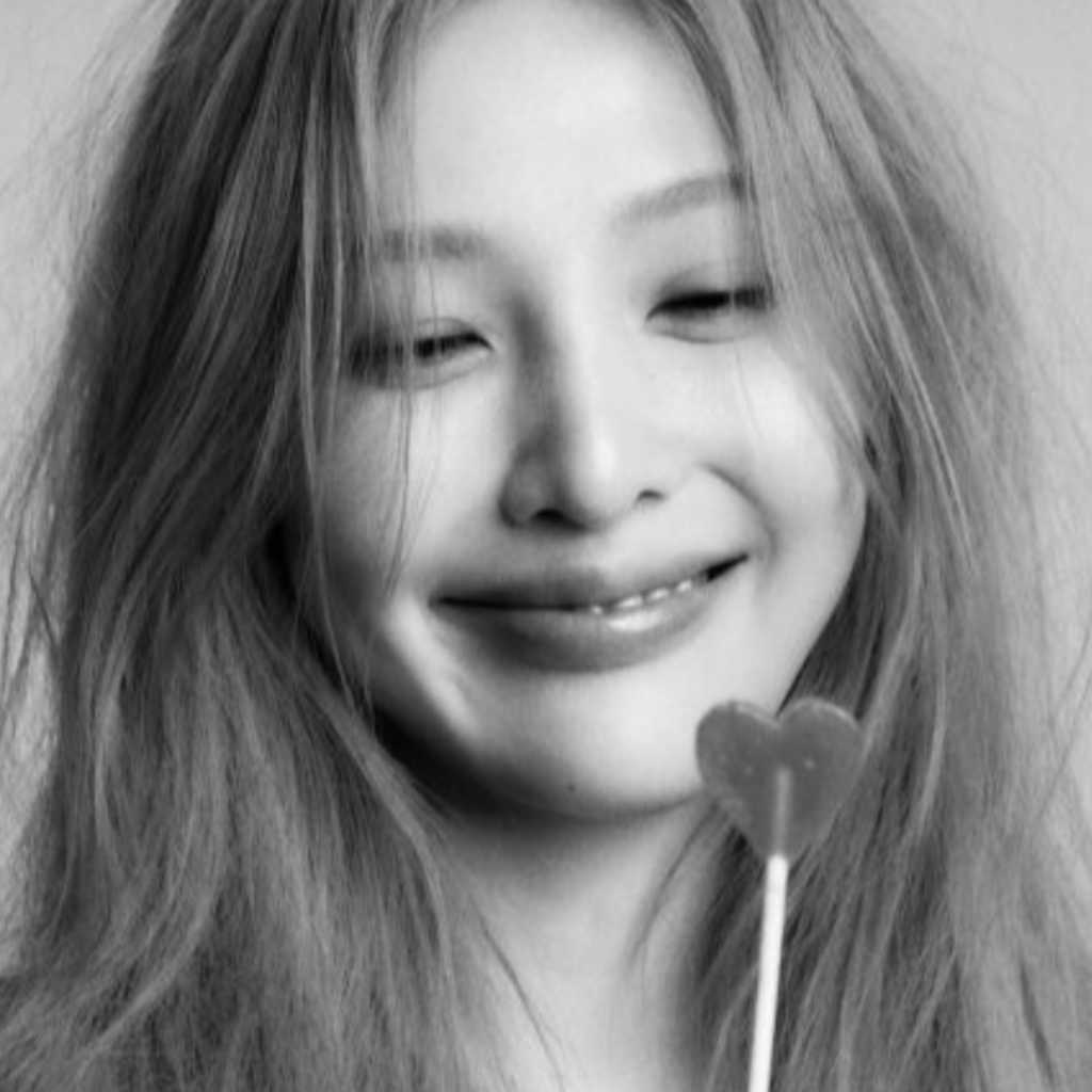 Red Velvet ジョイ、1stミニアルバム「From JOY, with Love」予告イメージ＆ムードクリップを追加公開
