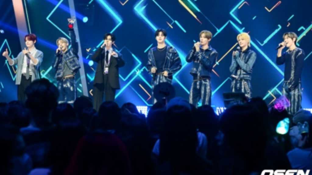 【PHOTO】CLOSE YOUR EYES、11/19放送の「SHOW CHAMPION」で1位を獲得!