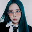 ジェイミー、10月31日に新曲「Bad Luck」リリース決定…予告イメージで青緑色のヘアに変身