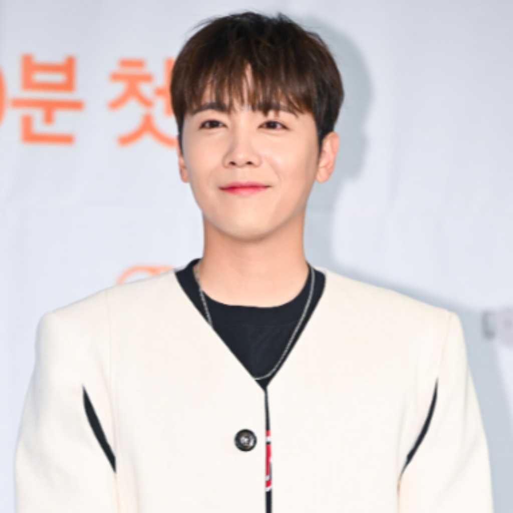 FTISLAND イ・ホンギ、グラビアアイドル篠崎愛との熱愛説に言及「今はただの友達」