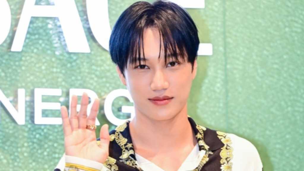 【PHOTO】EXO カイ、ブランド「ヴェルサーチ」イベントに出席