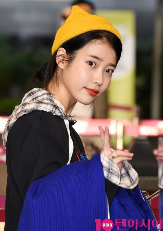 Photo Iu スケジュールのため中国に出国 ラブリーなファッション Kstyle