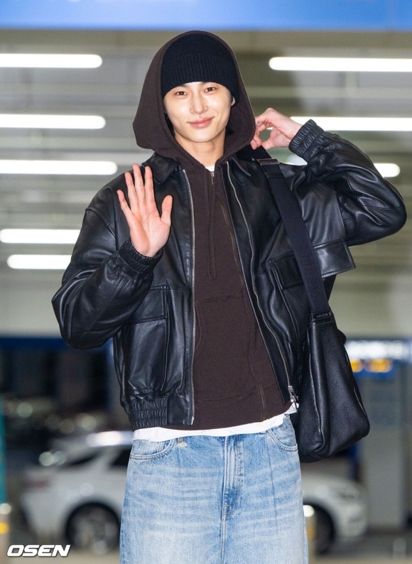 PHOTO】ビョン・ウソク「2024 Asia Artist Awards」のためタイへ