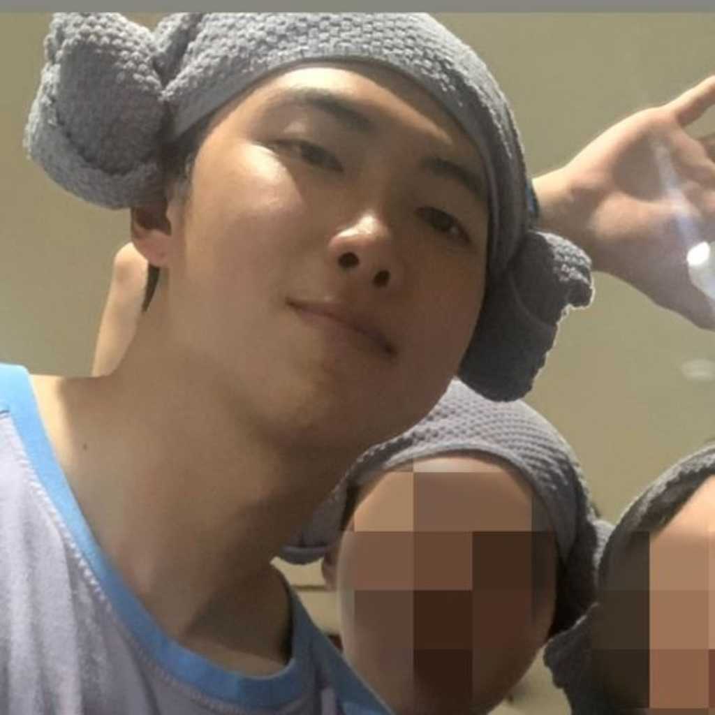 BTSのRM、サウナでリラックス？飾らない近況ショットを公開