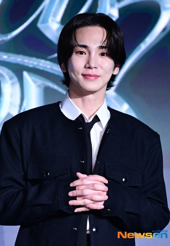 SHINee キー、体調不良の中「SMTOWN LIVE」のステージに…心配の SHINee キー、体調不良の中「SMTOWN LIVE」のステージに…心配の