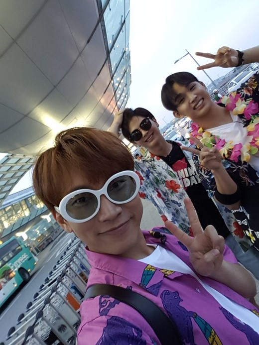 Btob ソンジェ ウングァン ヒョンシク 華やかなファッションで台湾へ おいしいお店を紹介して Kstyle Btob ソンジェ ウングァン ヒョンシク 華やかなファッションで台湾へ おいしいお店を紹介して Kstyle