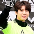 【PHOTO】INFINITE ウヒョン＆Block B ユグォン＆ハン・スンユンら、チームFCクライファート慈善試合に参加