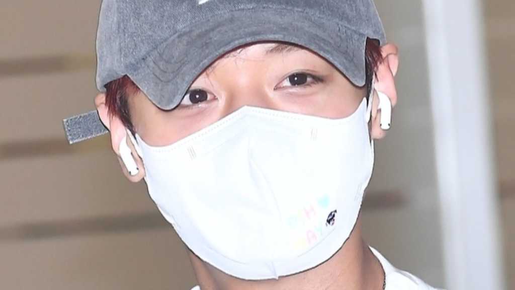 【PHOTO】Wanna One出身パク・ジフン、海外スケジュールを終えて帰国