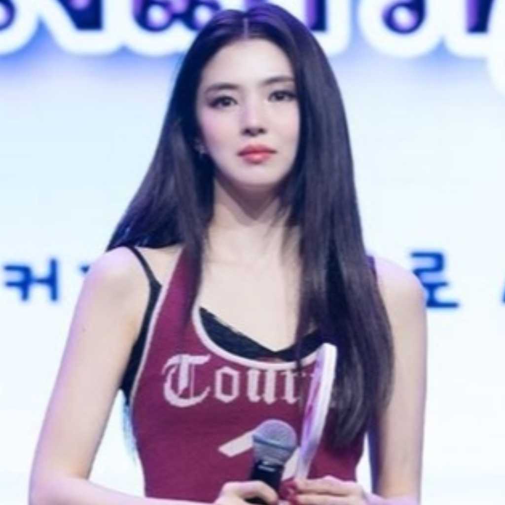 ハン・ソヒ、初のファンミーティングツアーが開幕！BLACKPINK ジェニー＆aespaのダンスカバーも披露