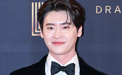 【PHOTO】イ・ジョンソクからキム・ヨンデまで「2022 MBC演技大賞」レッドカーペットに登場