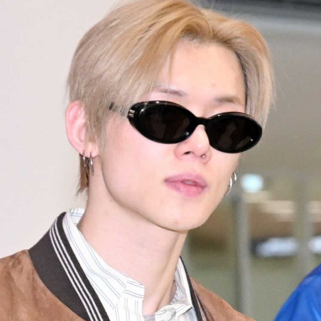 【PHOTO】TOMORROW X TOGETHER ヨンジュン、ファッションウィークを終えて韓国に到着