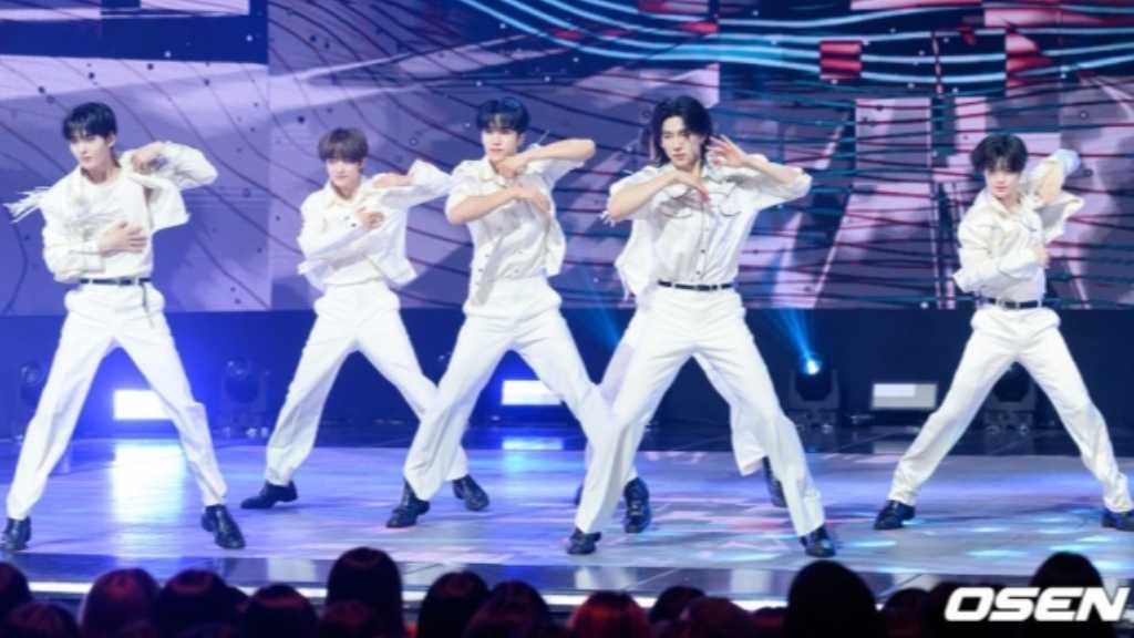 【PHOTO】LUN8からThe KingDomまで、10/1放送の「SHOW CHAMPION」に出演