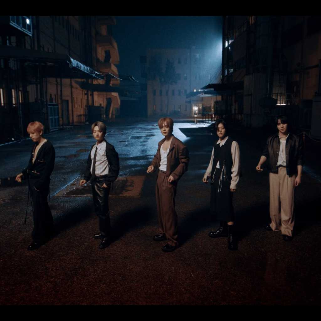 WEi、タイトル曲「HOME」MVを公開…完成度の高いパフォーマンスに注目