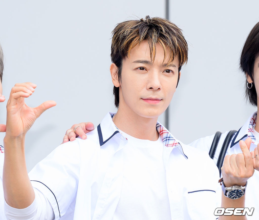 Super Junior李东海预告新专辑wellmade 首张正规专辑《ALIVE》20日上线