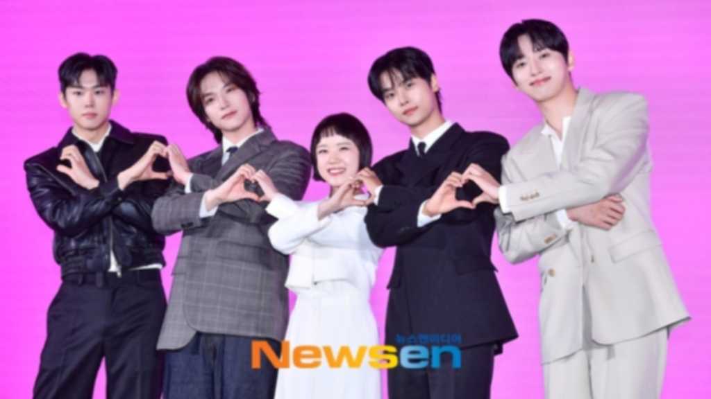 【PHOTO】キム・ヒャンギ＆VIXX エンら、新ドラマ「ロマンスの絶対値」制作発表会に出席