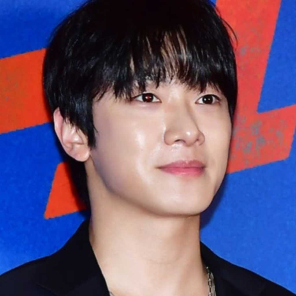 FTISLAND チェ・ミンファン、公演中に体調不良で倒れる…FNCがコメント「一時的な脱水症状」