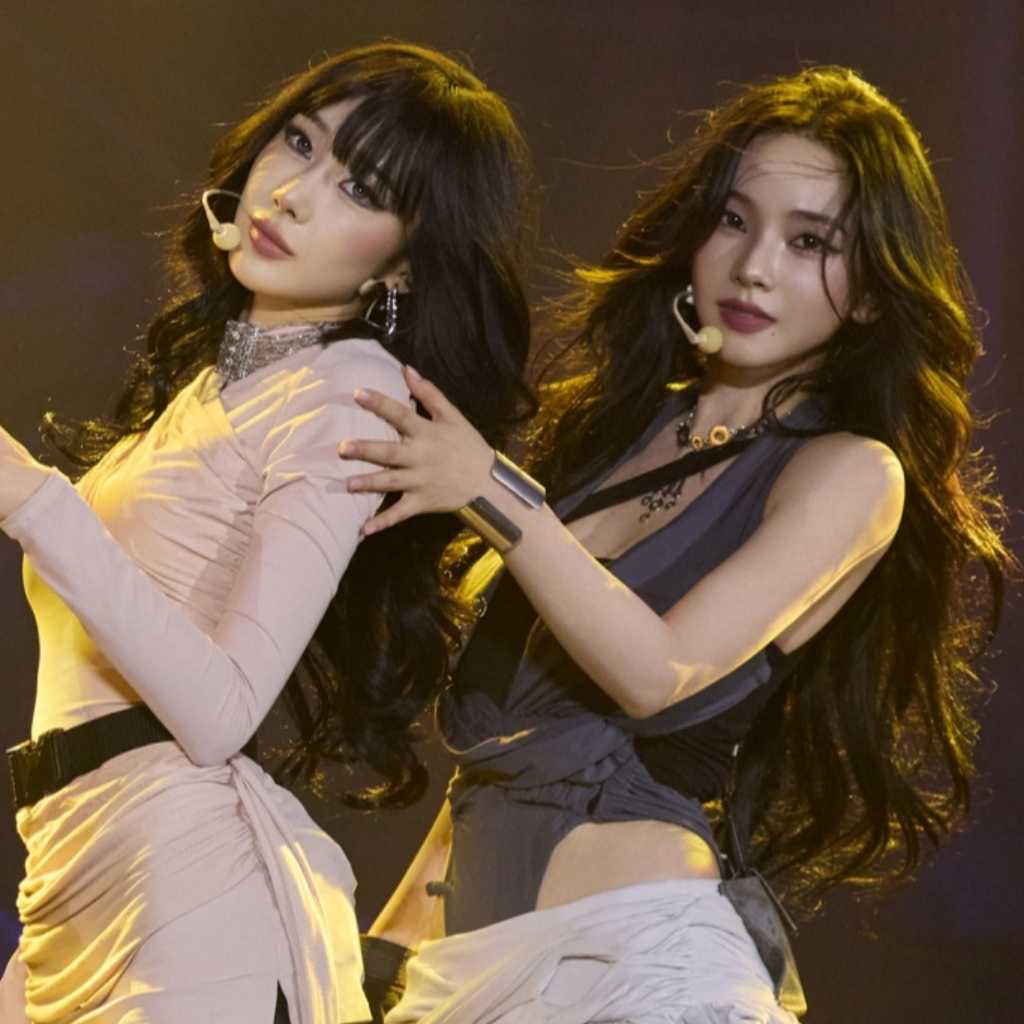 aespa、初の高尺スカイドーム公演が大盛況!華やかにワールドツアーが開幕