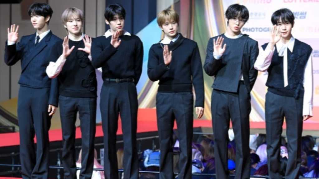 【PHOTO】NCT WISH「2025 SBS歌謡大典」レッドカーペットに登場