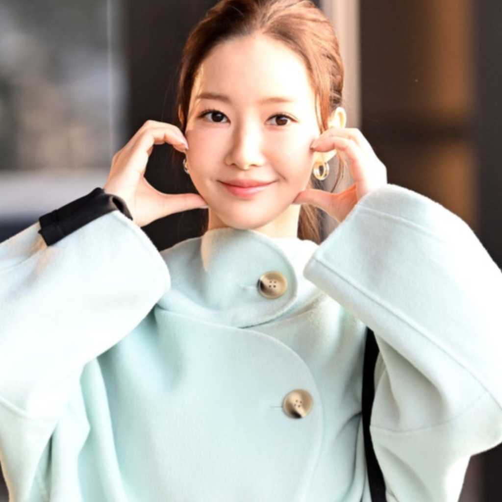 【PHOTO】パク・ミニョン、スケジュールのため日本へ!キュートに挨拶(動画あり)