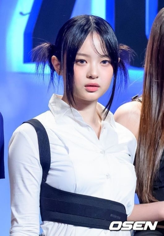 NewJeans ハニ、韓国ビザの延長サインを拒否か…グループ名「NJZ」変更