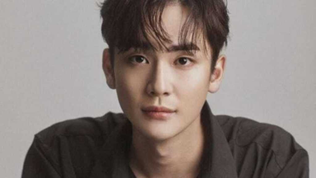 「花郎」出演チョ・ユヌ、俳優業引退・結婚を電撃発表…恋人との仲睦まじい2ショットを公開