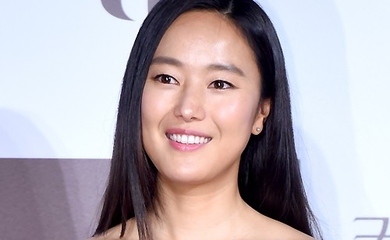 ユン・ジンソ、結婚から6年でママに！第1子妊娠を発表「来年初めに出産予定」