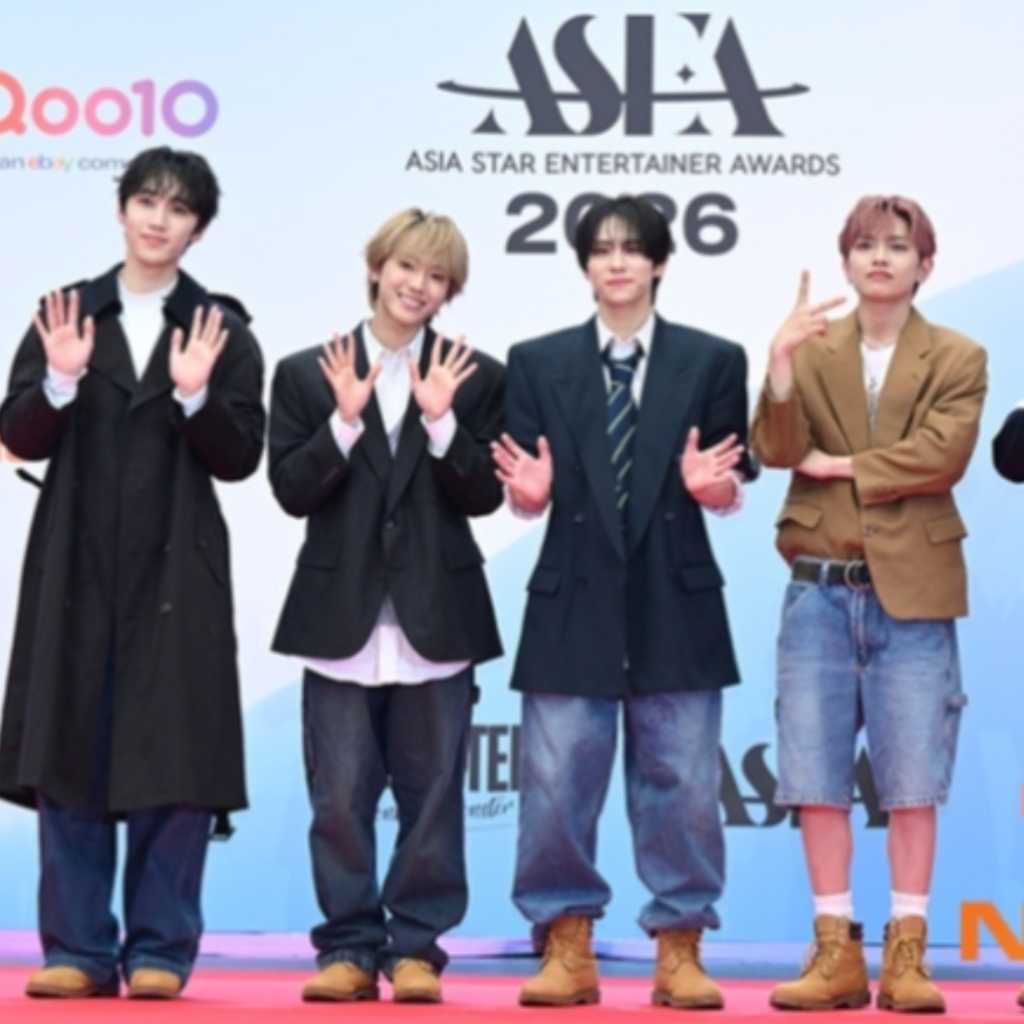 【PHOTO】WILD BLUE「ASEA 2026」2日目のレッドカーペットに登場