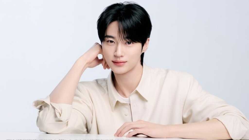 ビョン・ウソク、韓国スキンケアブランド「Dr․G」新キービジュアルを公開(動画あり)