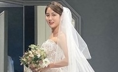 Tahiti出身ジス 今年の秋に一般男性と結婚へ 私を大切に思ってくださるファンの方々に感謝 Kstyle