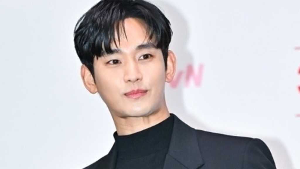 キム・スヒョン、広告主が続々と違約金を請求…7億円超えの報道に代理人がコメント