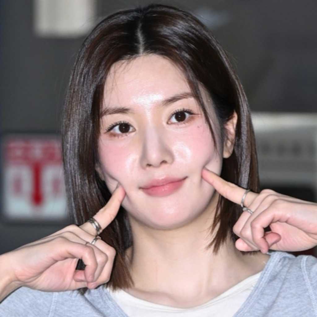 【PHOTO】IZ*ONE出身クォン・ウンビ、ラジオ出演を終えて帰宅