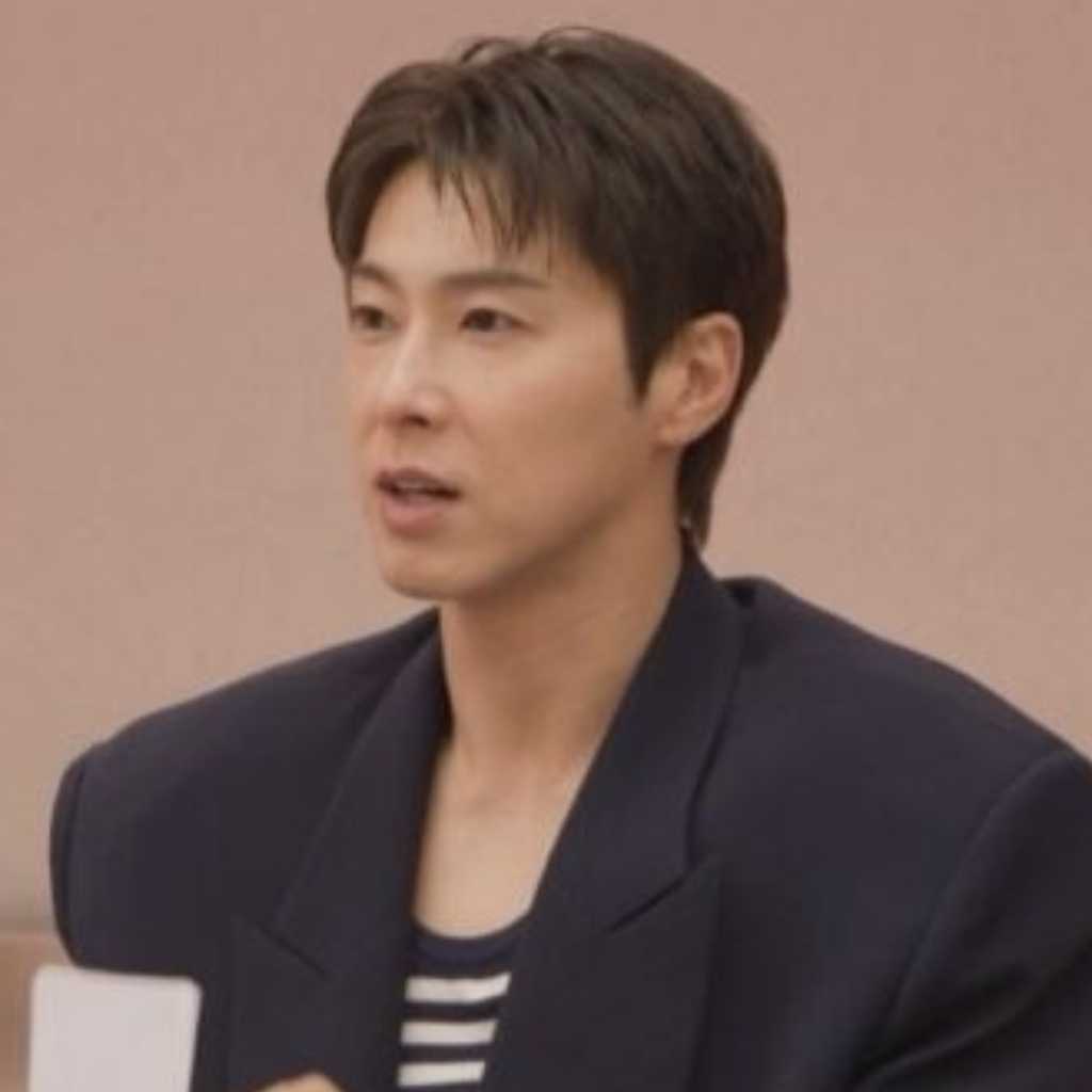 東方神起 ユンホ、一人暮らしの家を公開！“情熱日記”やモーニングルーティンにスタジオ騒然