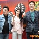 【PHOTO】KARA出身ギュリ＆イム・ハリョン＆ハン・サンユン、画展の記者懇談会に出席