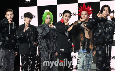 DXMON、強烈なデビュー！斬新なヘアスタイルの裏話を明かす「1時間半かけてつくりあげる」（総合）