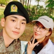 BoA、入隊中のSHINee キーと再会「軍服がよく似合うね」