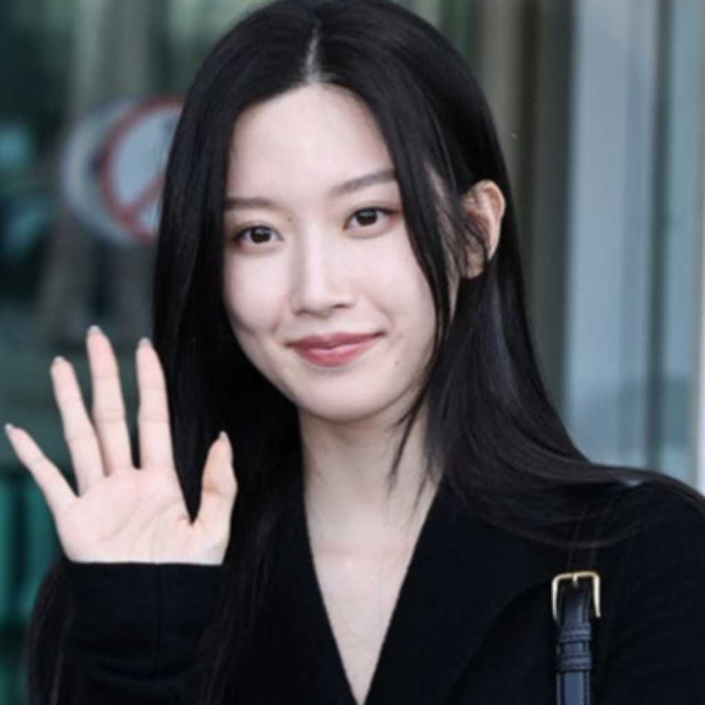 【PHOTO】ムン・ガヨン、ファッションショーのためイタリアヘ出国(動画あり)