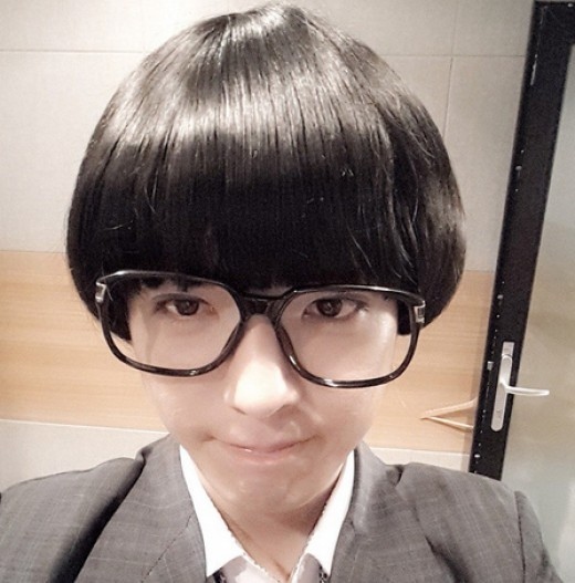 M I Bのkangnam おかっぱ 黒縁メガネで優等生に変身 どちら様ですか Kstyle