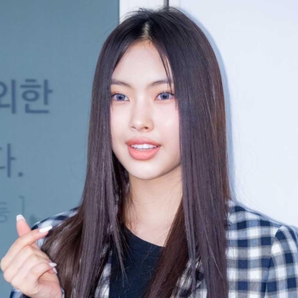 NewJeans ヘイン、誕生日を迎えて写真を続々公開！ファンへの嬉しいプレゼント