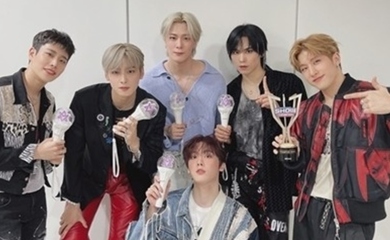 Astro Show Champion で1位を獲得 世界の音楽チャートを席巻 Kstyle