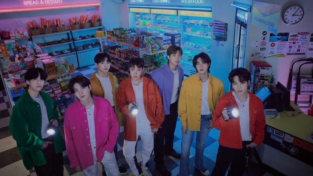 BTS、韓国アーティストで最多新記録！ライブアルバムが異例の米「ビルボード200」10位に