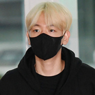 【PHOTO】EXO ベクヒョン、海外スケジュールのためタイへ出国…空港にファン殺到（動画あり）