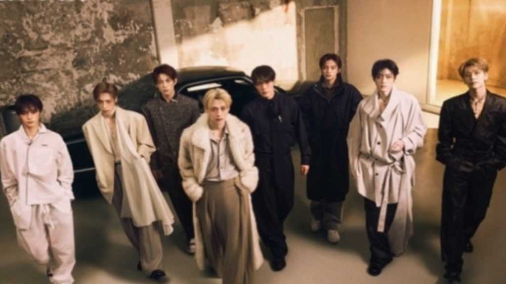 ALPHA DRIVE ONE、ファッション誌のグラビア公開…強烈なビジュアルインパクト（動画あり）