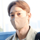 【PHOTO】EXO チェン、海外スケジュールのためタイへ出国…爽やかなビジュアル