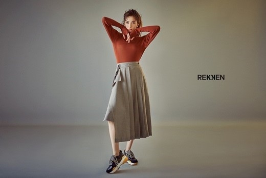 Afterschool ナナ シューズブランドのグラビア公開 色とりどりの秋ファッションを披露 Kstyle